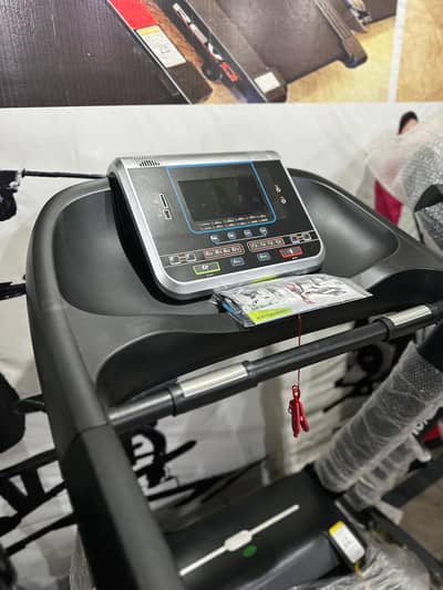 Treadmill / Running machine / walking pad / Electric machine / Homegym