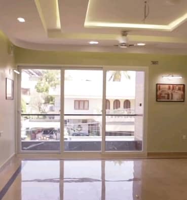 Gulshan-E-Iqbal - Block 7 House For Sale Sized 500 Square Yards