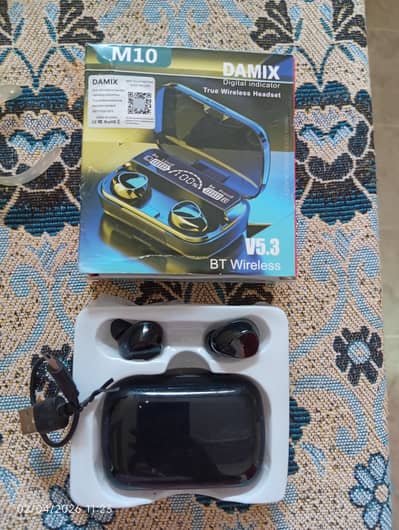 earbuds open box only