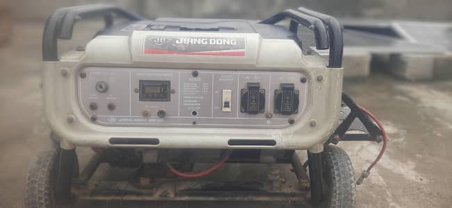 JD   junratoure   10/10  condition    just   one   year   used