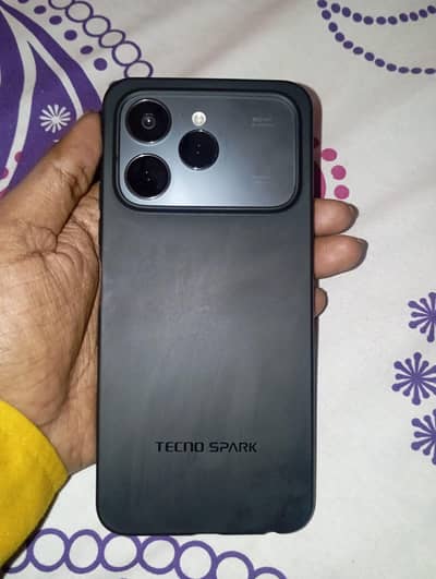 Tecno spark 40