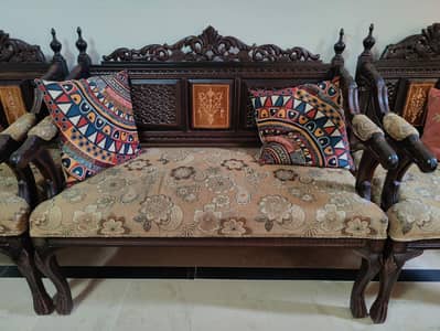 Chinioti Wooden Solid Design Sofa Set Almost New. . .