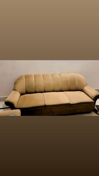 5 seater slightly used sofa set