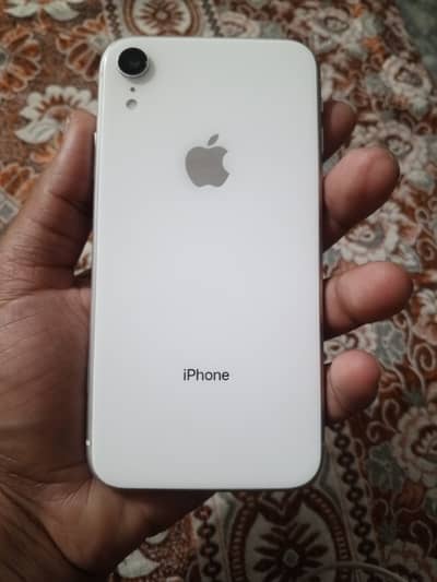 iPhone XR factory unlock