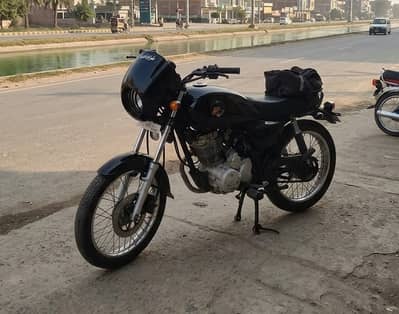 ravi piaggio modified cafe racer