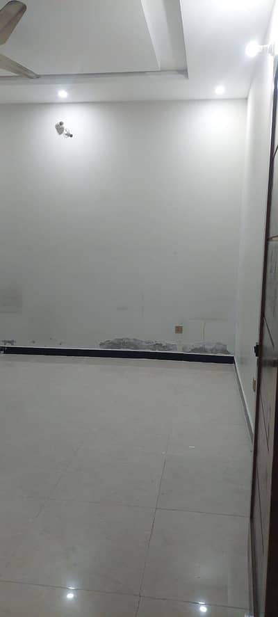 G7 upper portion available for rent