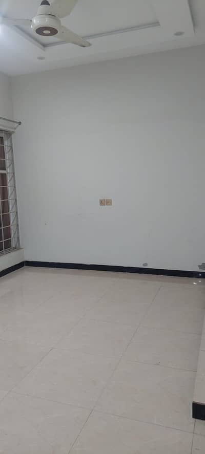 G7 upper portion available for rent