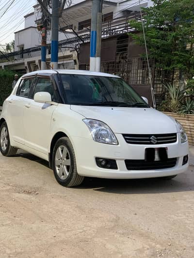 Suzuki Swift DLX automatic
