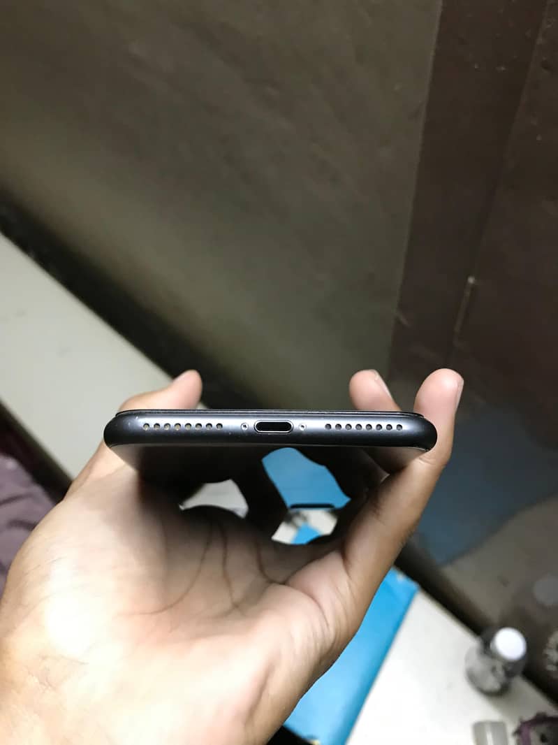 Apple Iphone 8 plus 3