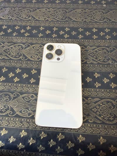 Iphone 13 pro Desert Titanium