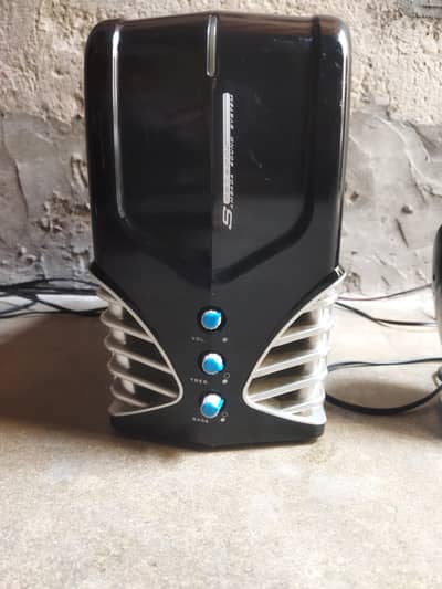 good sound good bass Bluetooth speaker 100% okay