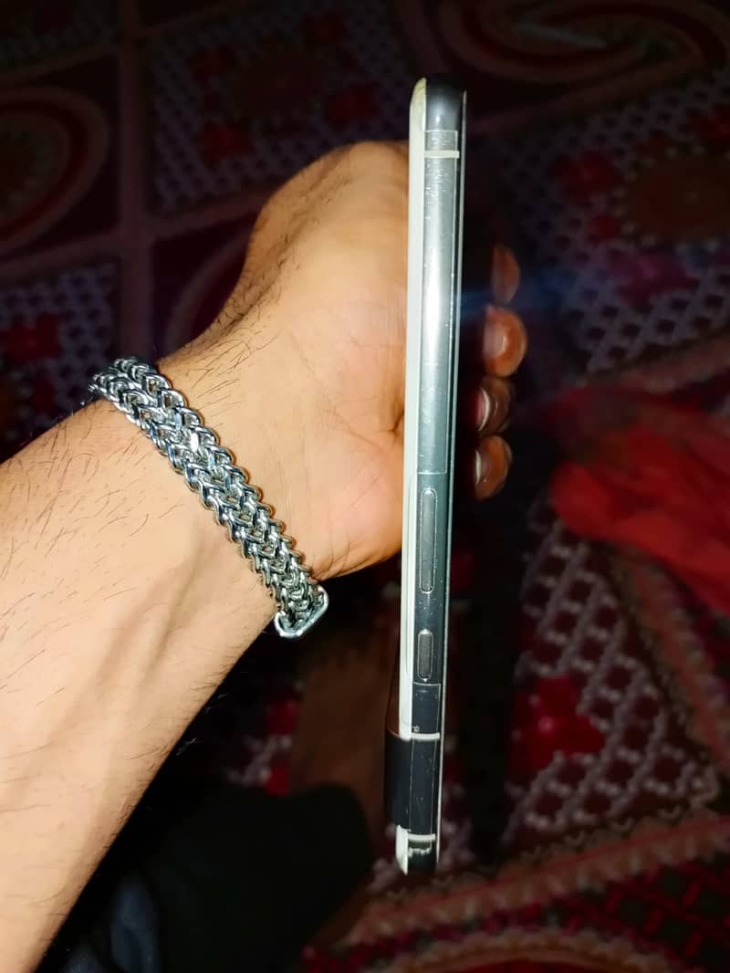 Google Pixel 8 Pro 4