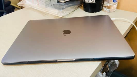 Apple Macbook Pro 2019,Core i9, 16''