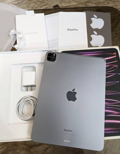 iPad Pro M2 128gb Complete Box