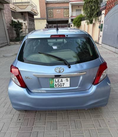Totota Vitz 2013/2016