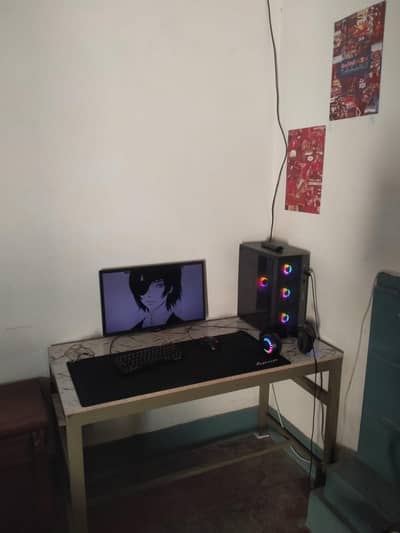 Gaming Setup Ryzen 3600 RX 6600 16 GB