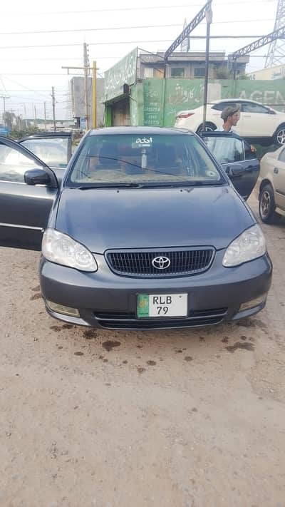 **Toyota Corolla Altis 2005**