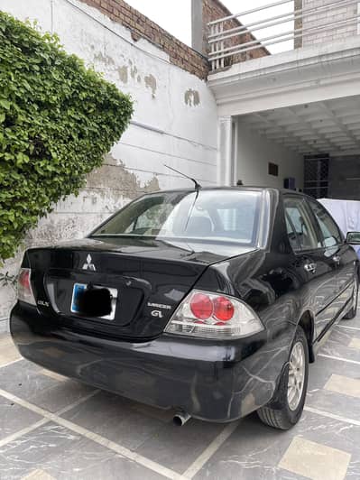 Mitsubishi Lancer in excellent condition