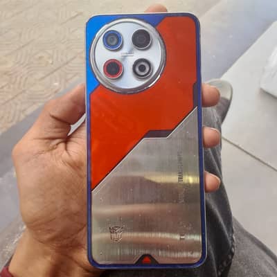 Remaining warranty 1 month 10/10 condition 8+8 ram 128 gb