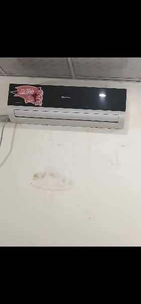 dawlance inveter dc all ok no any fault 3 season used