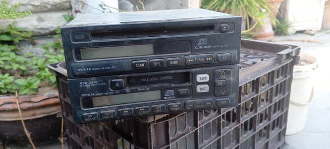 Toyota CD & Cassette Player