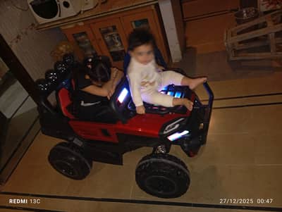 Kids big electronic car jeep . . . . only one month use