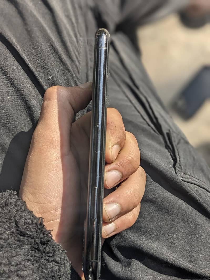 iPhone 11 Pro non PTA 3