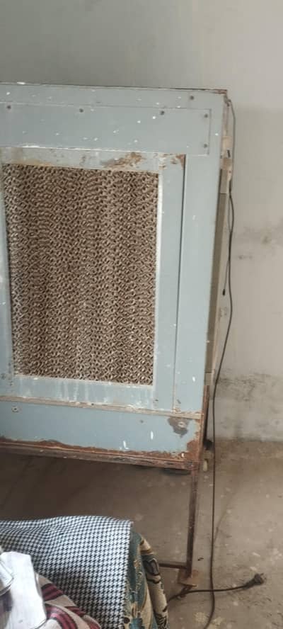 Larlarge Copper Air Cooler with Stand – Excellent Condition