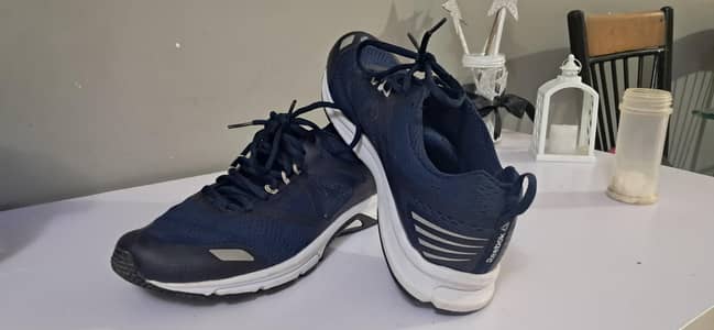 Original Reebok size 43