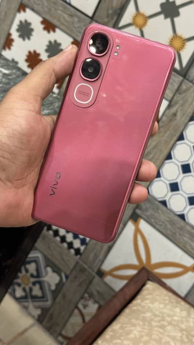 Vivi Y21D just like new