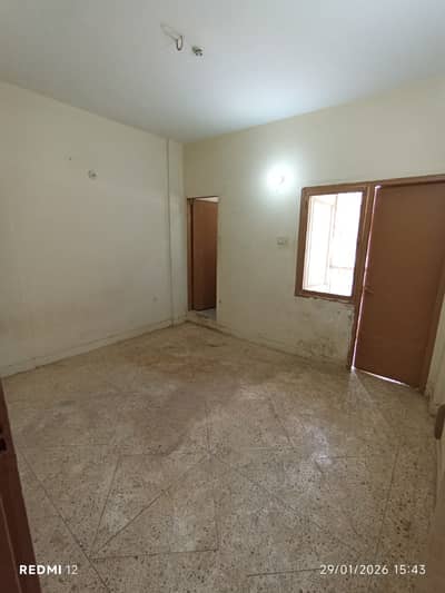 2 BED D/D WEST OPEN FLAT FOR SALE IN BLOCK 13-B, GULSHAN