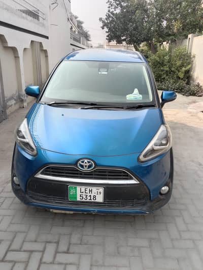 Toyota Sienta Hybrid model 2015 registered 2019