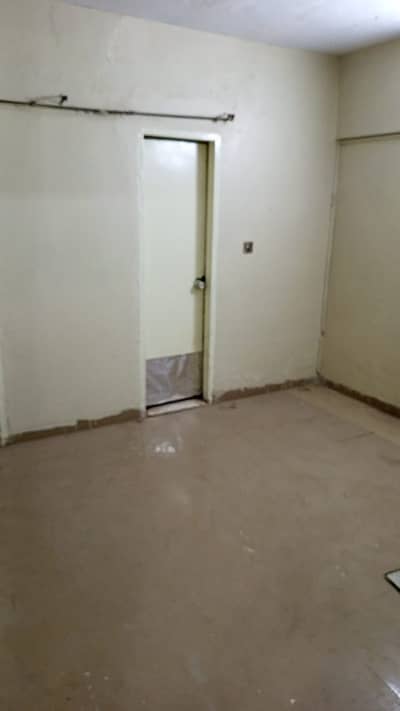 2 BEDS DRAWING DINING FLAT IN BOUNDARY WALL