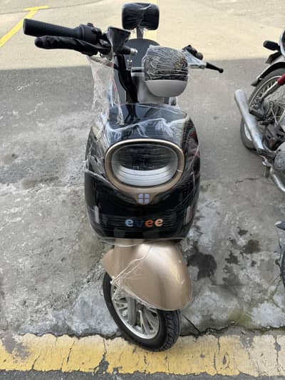 Evee scooter