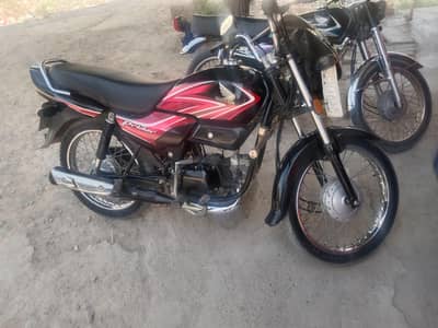 Honda prider