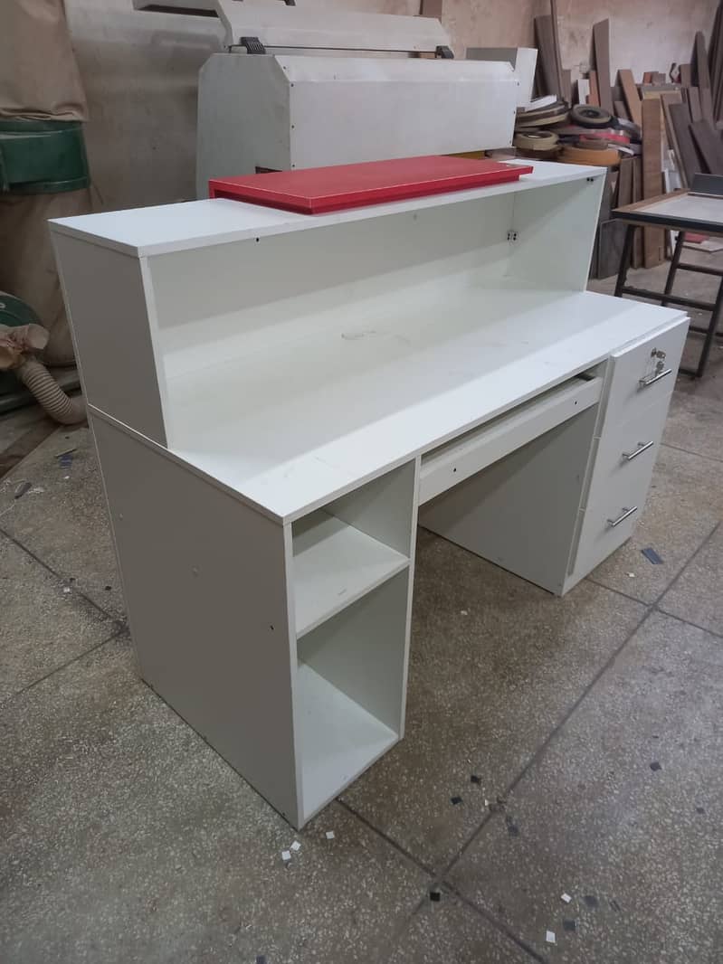 Reception Table/Counter 1