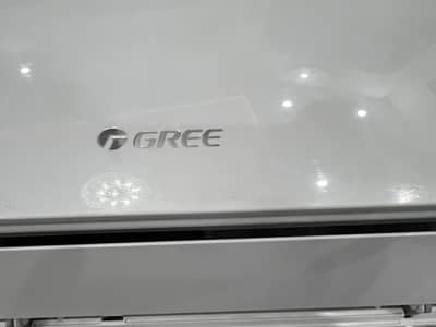 Gree DC Inveter AC, Just like brand new, installed but never used.