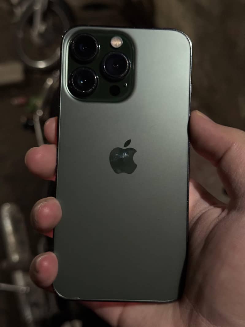 iPhone 13 Pro 2