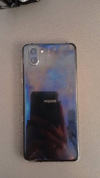 sharp Aquos r3 gaming phone 6/128