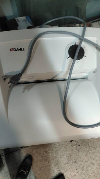 dahle paper shanider machine