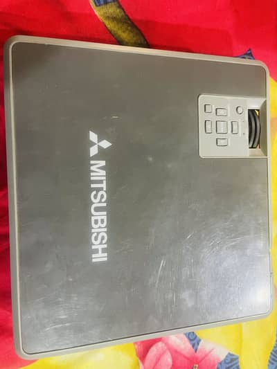 MITSUBISHI PROJECTOR SILVER XL6U