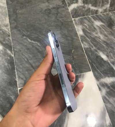 I phone 15 pro Max JV