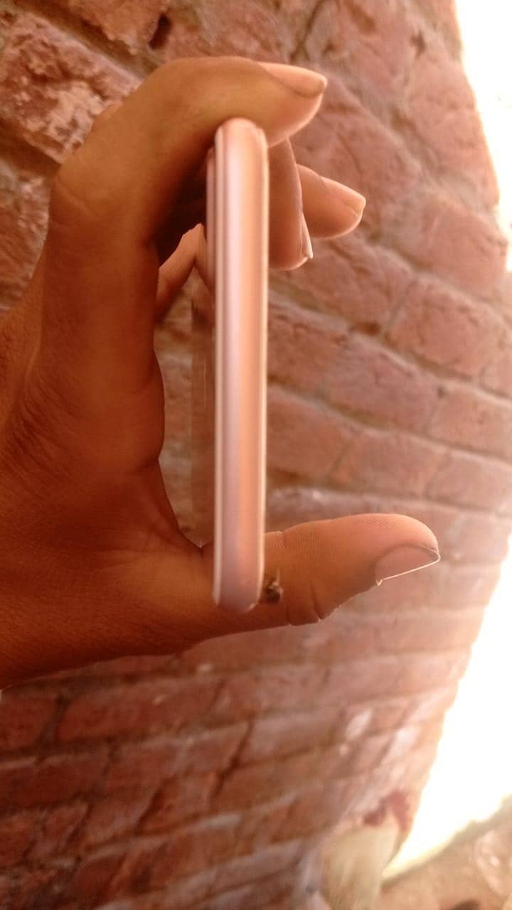 Apple Iphone 7 plus 1