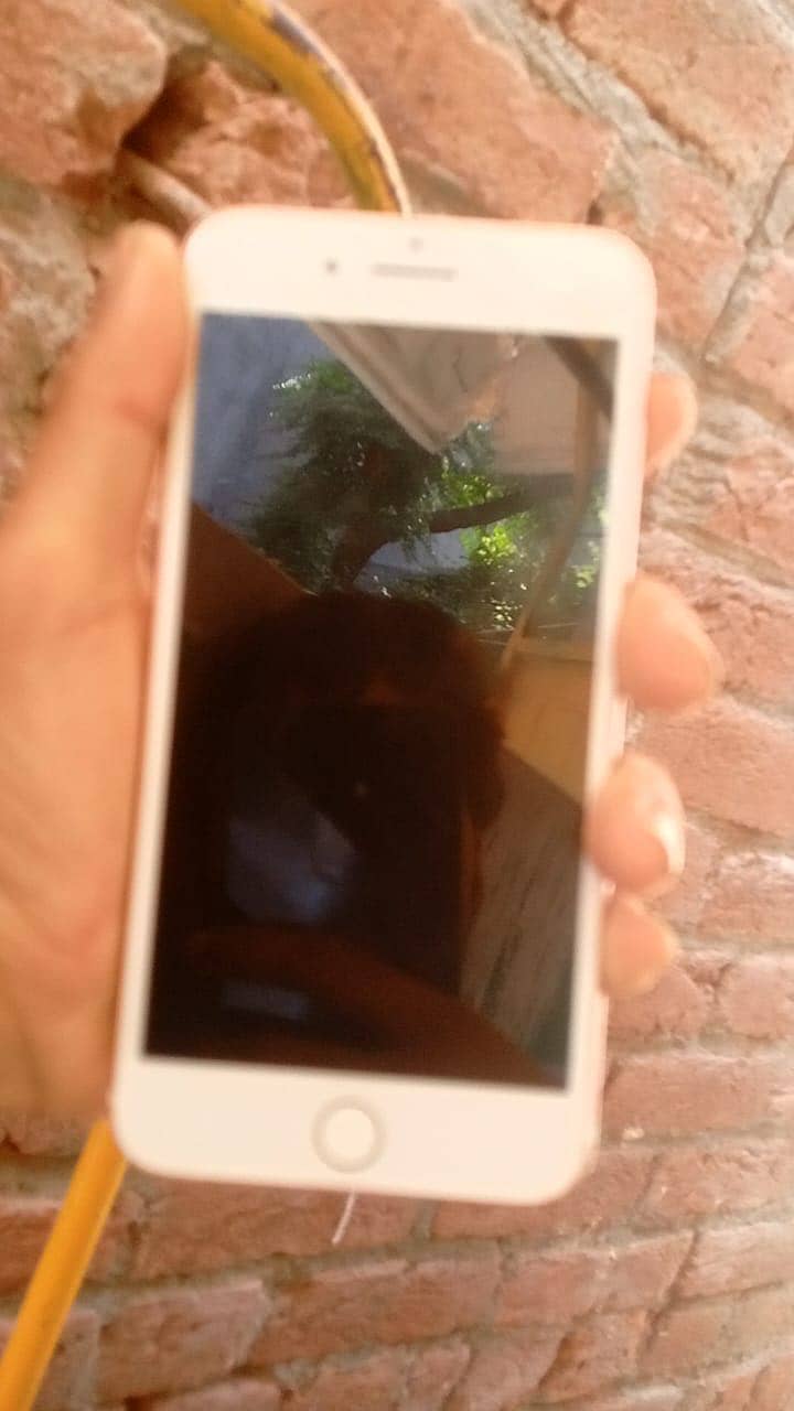 Apple Iphone 7 plus 2