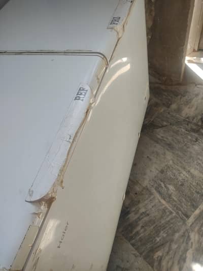 haier total genuine 1 year use only lush condition  no fault like new