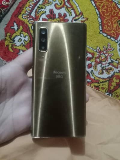 Docomo Arrows F52a  8/128GB