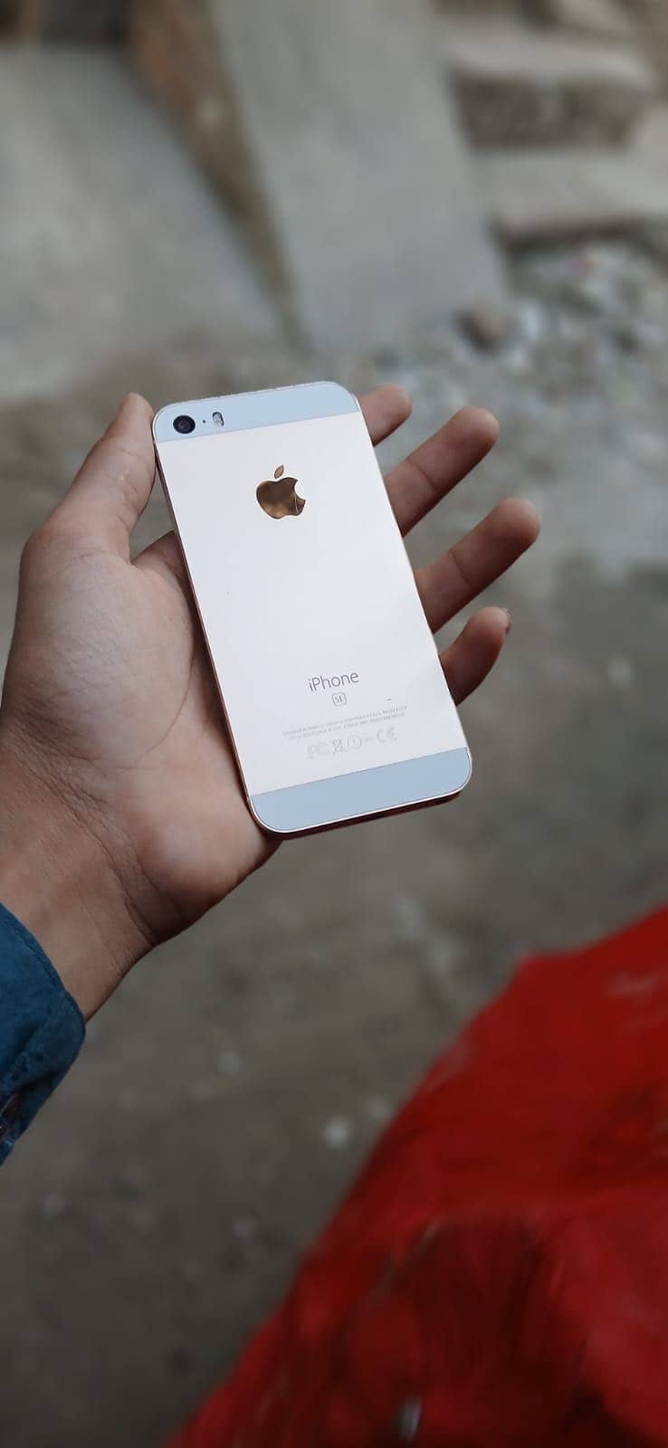 IPHONE SE First generation 6