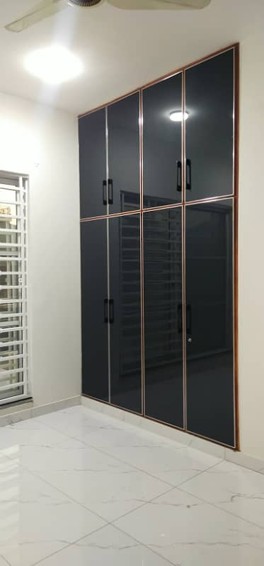 Near wapda town Gulshan e Lahore society 5 Mrla tile floor tile floorUper portion for rent