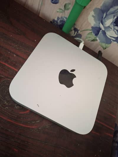 Apple studio display with mac mini avaialble in cheap price