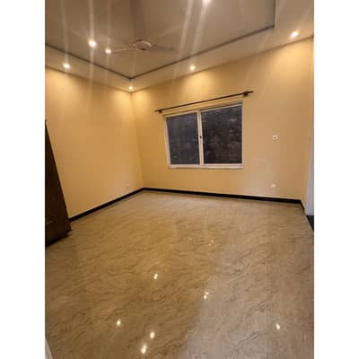 Experience Luxury Living With Breathtaking Views Of Rawal Dam And The Islamabad Hills. This Beautifully Designed 16 Marla House Is Located In The Peaceful And Prime Area Of Banigala, Offering Both Comfort And Elegance.